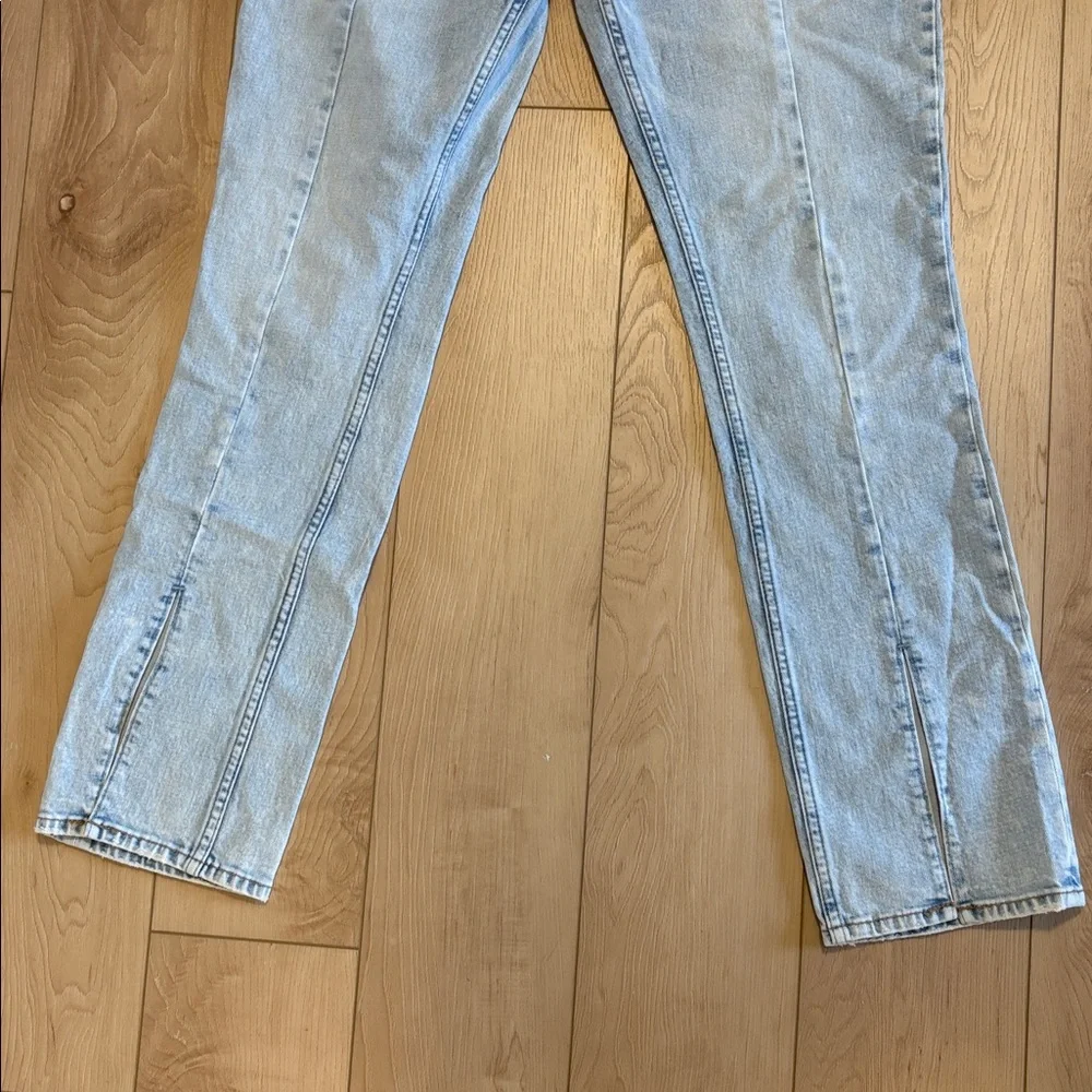 Abercrombie & Fitch Light Wash Flare Jeans - Picture 2 of 2